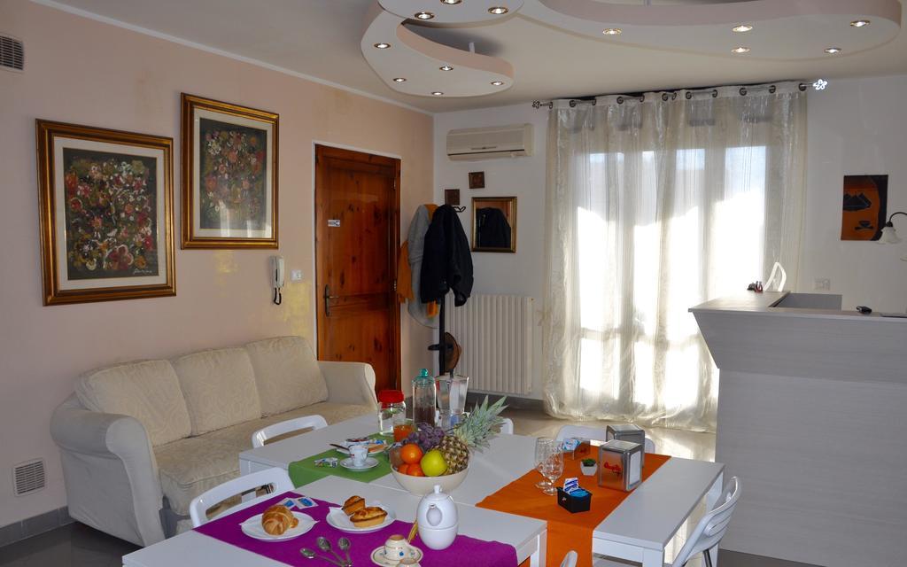 Bed and Breakfast Lo Specchio Del Salento à Lecce Extérieur photo